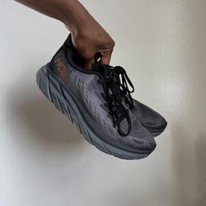 Women’s HOKA Clifton 8 Sneakers - Black/Dark Grey size 7.5